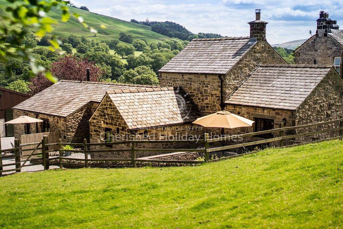 Losehill Cottage in the Hope Valley Peak District
